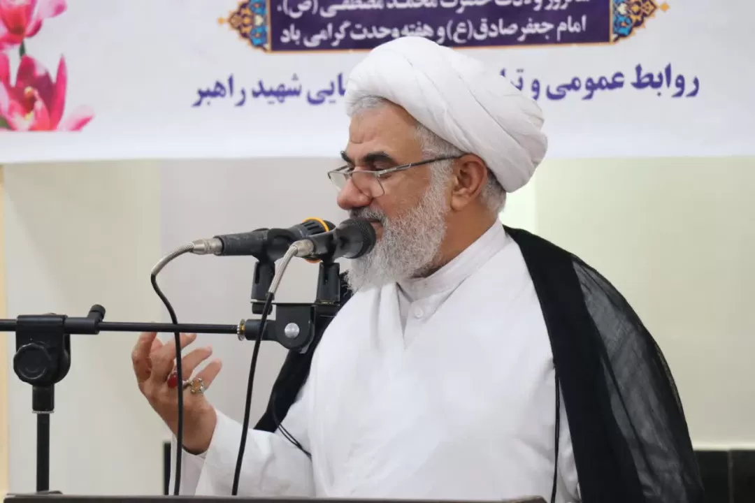دشمن ریشههای دین اسلام را هدف گرفته است