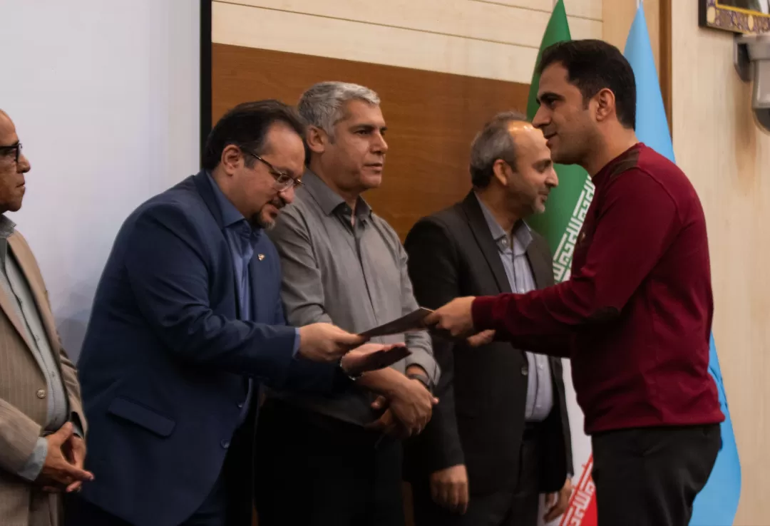 ایمان و استقامت از ویژگیهای بارز پرستاران است