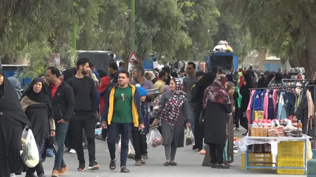 برای اولینبار پنجشنبه بازار در حاجیآباد برپا شد