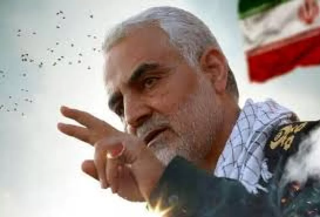 نور مکتب حاج قاسم دشمنان را کور کرد