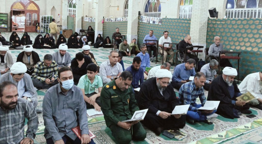 برگزاری محفل اُنس با قرآن در حاجیآباد