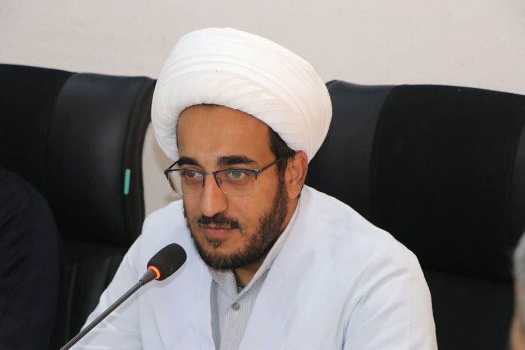 امام رضا(ع) الگوی مبارزه عالمانه و کرامت بیمرز