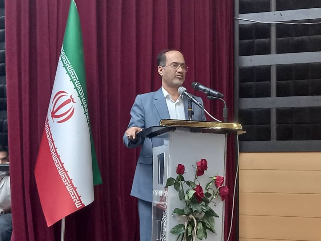 معلمان، فداکاری را به فرزندان ایران آموختهاند
