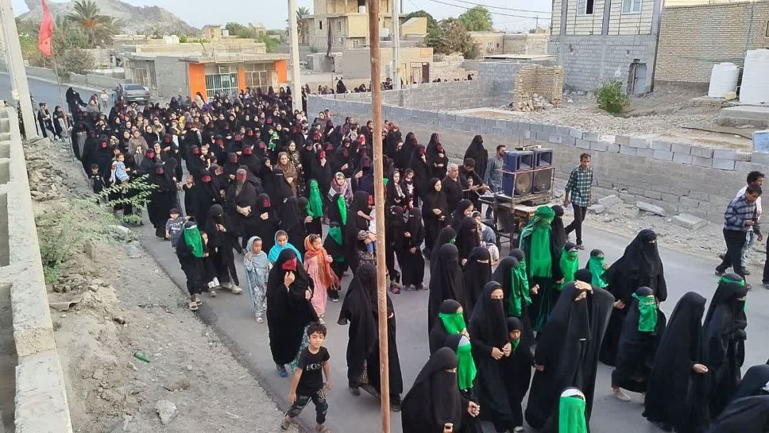 مراسم نمادین ورود کاروان کربلا در بندر کوهستک
