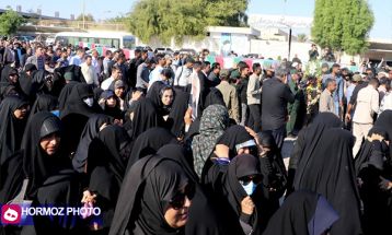 ورود پیکر مطهر ۱۰ شهید گمنام به بندرعباس