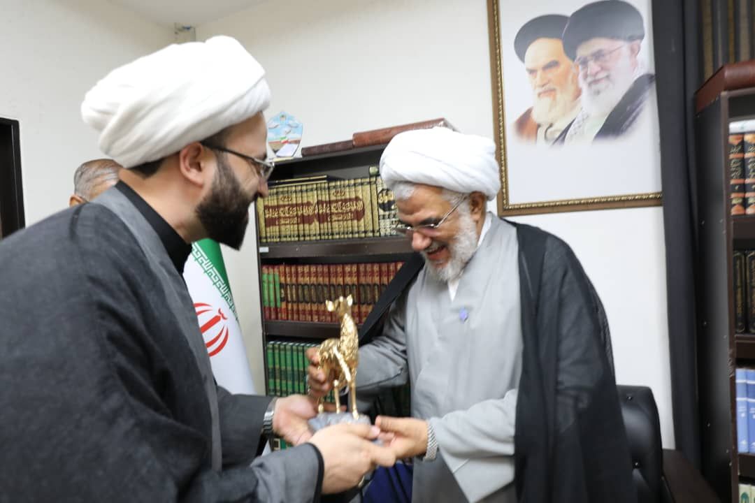 دیدار کاروان خدام رضوی با امام جمعه بندرعباس