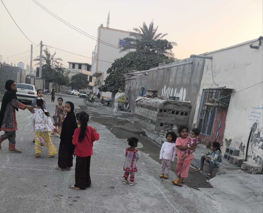 محله «غریبآباد» جاسک زیر پونز نقشه مسئولان