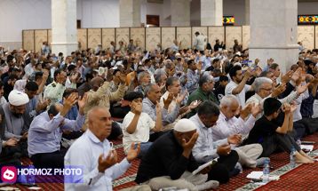 برگزاری دعای روح بخش عرفه در بندرعباس
