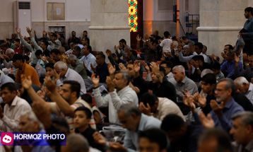 برگزاری دعای روح بخش عرفه در بندرعباس